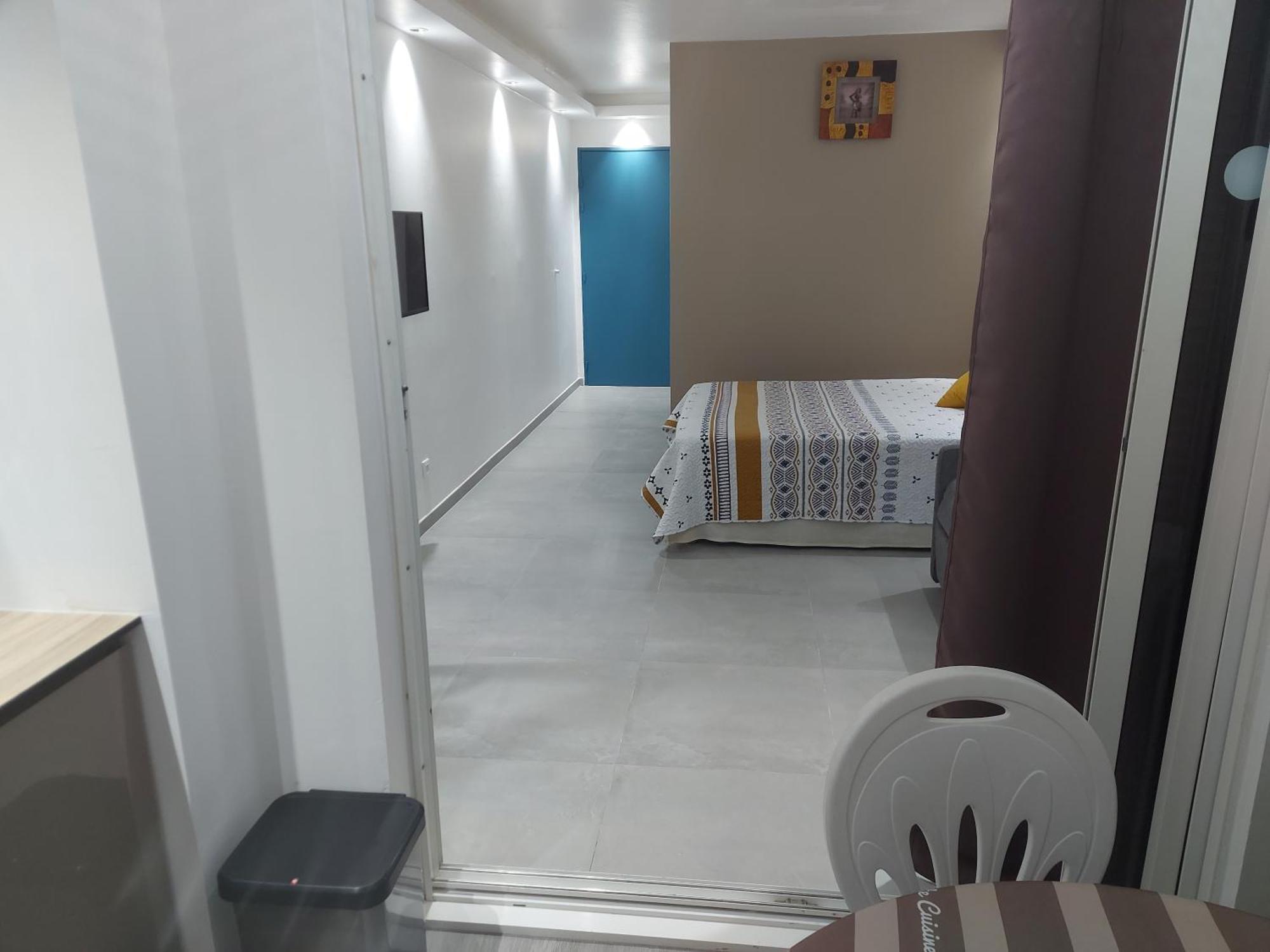 Le Marlon Apartment La Trinite Luaran gambar